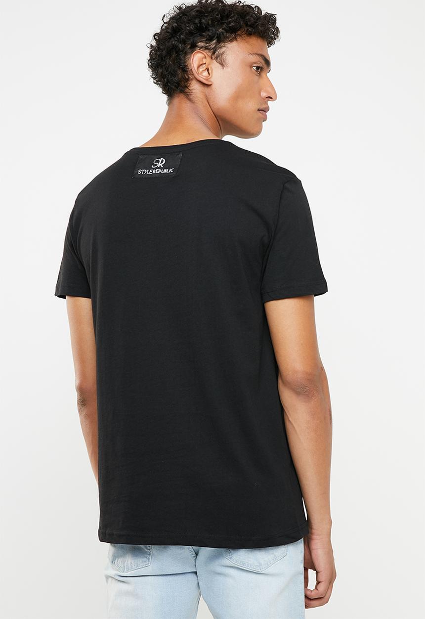 STYLE REPUBLIC - Printed tee with chest pocket - black