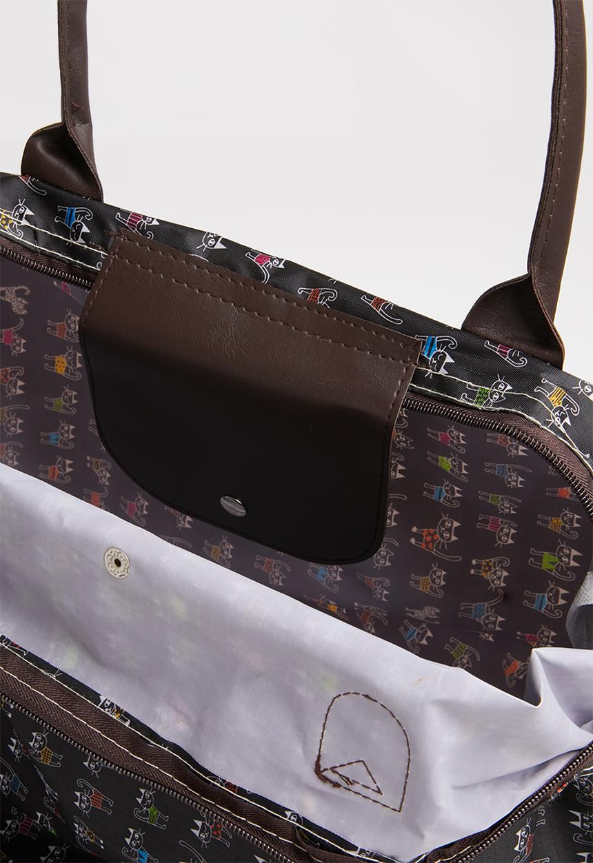 STYLE REPUBLIC - Cat print weekender - black & brown