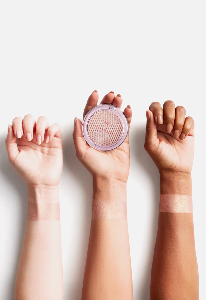 Maybelline - Puma x Maybelline Chrome Extreme Highlighter - Knockout