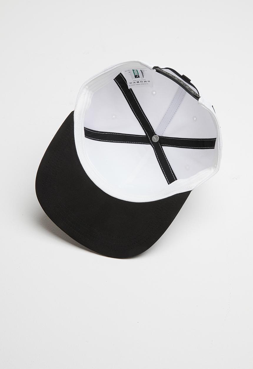 PUMA - Minions flat brim cap - white