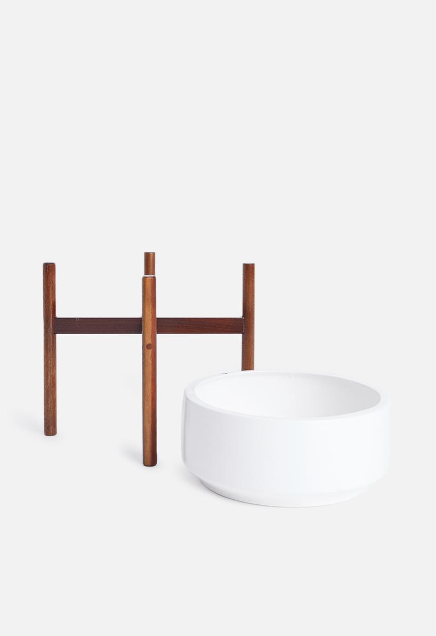 Grey Gardens - Latvia planter medium - white