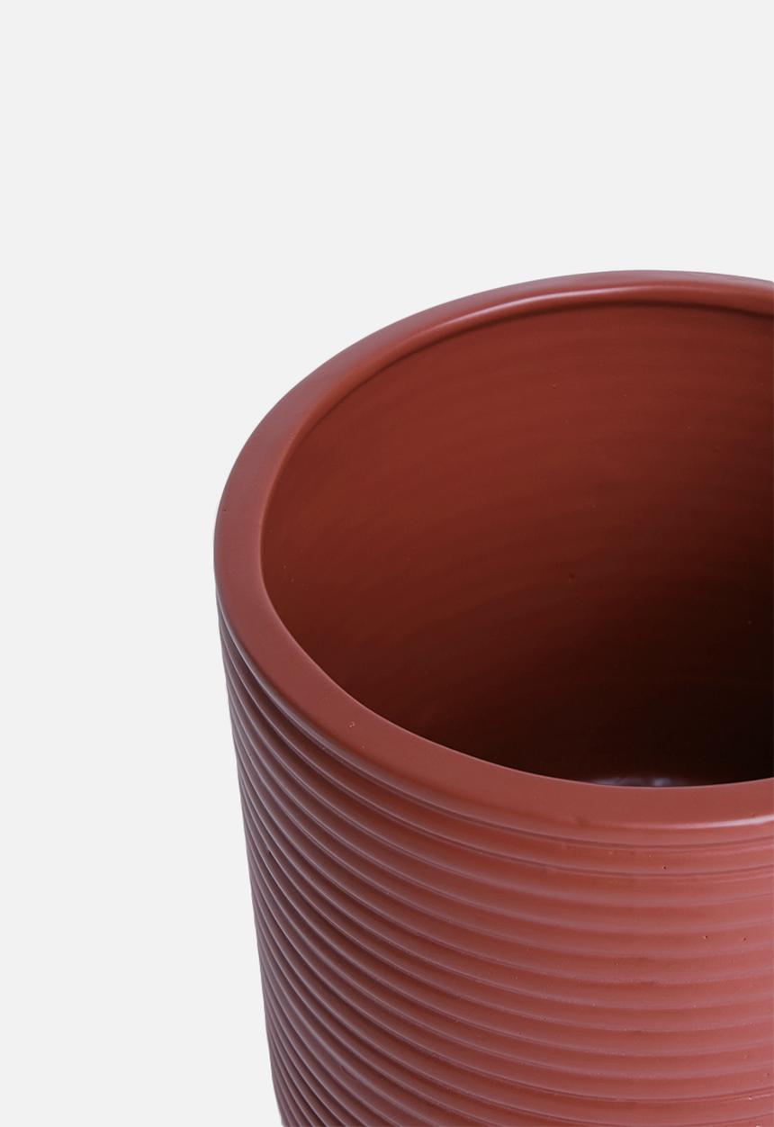 Grey Gardens - Stockholm ribbed planter - terracotta