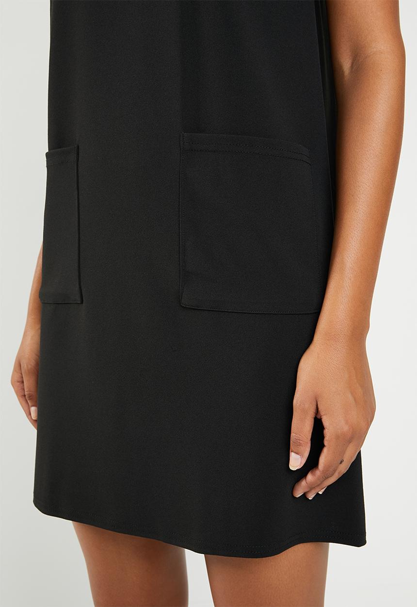 c(inch) - Easy fitting a-line dress - black