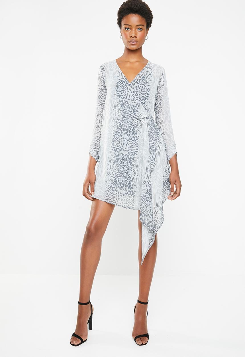 Superbalist - Ring detail dress -  grey