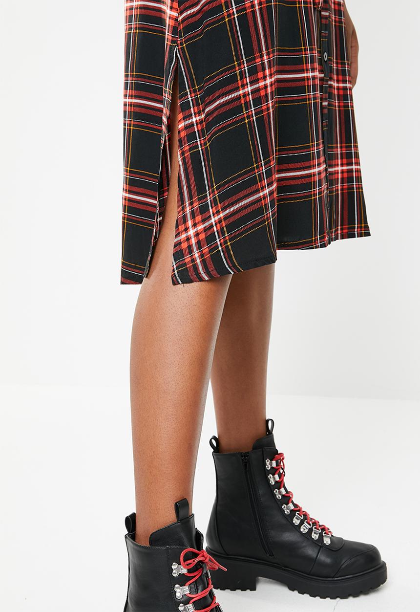 Superbalist -  Shirt dress -black & red 
