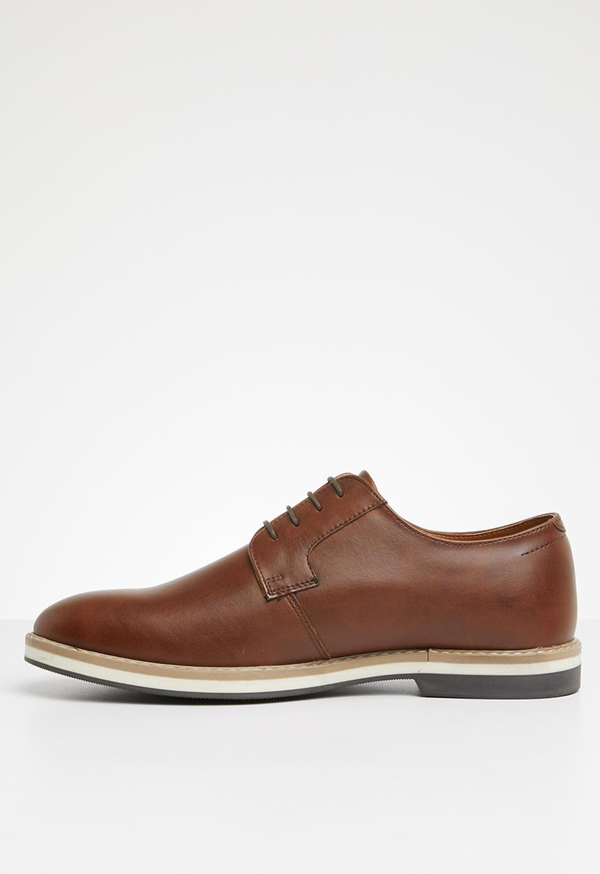 Superbalist - Pete derby - tan
