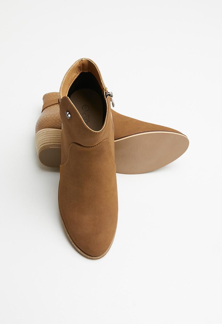 Miss Black - Keynia boot - brown