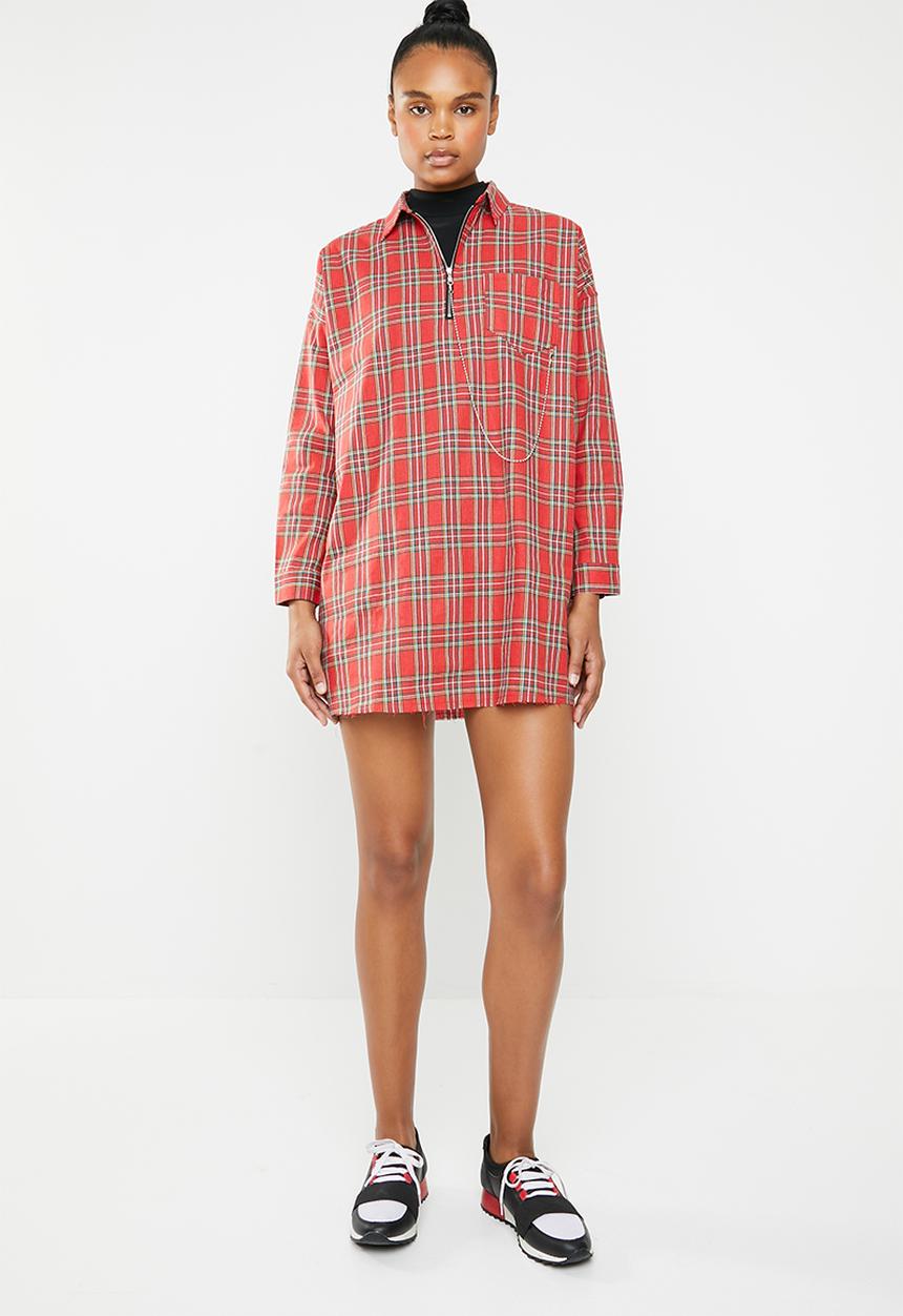 Missguided - Oversized utility tartan shirt dress - red