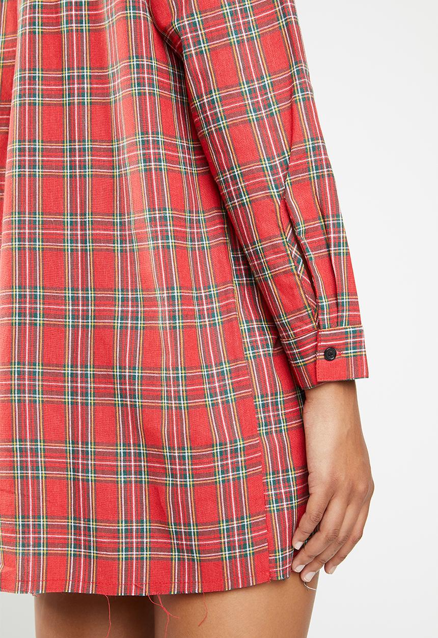 Missguided - Oversized utility tartan shirt dress - red