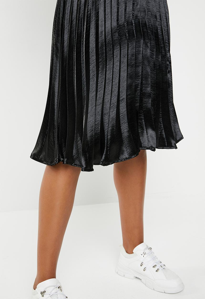 Missguided - Satin pleated skirt - black
