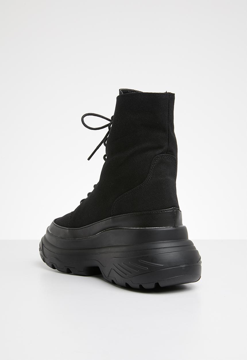 Missguided - Extreme sole canvas hiking boot - black