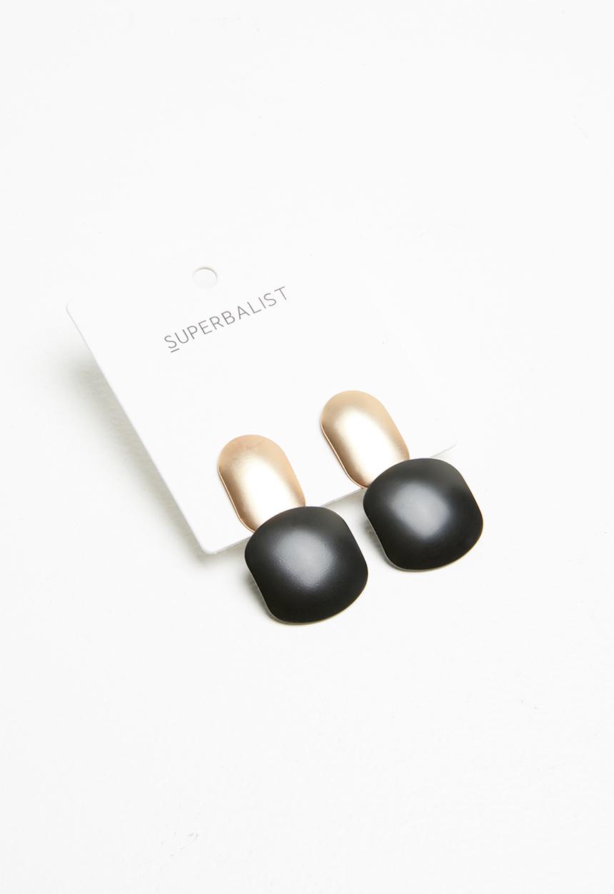 Superbalist - Nica earrings - gold & black