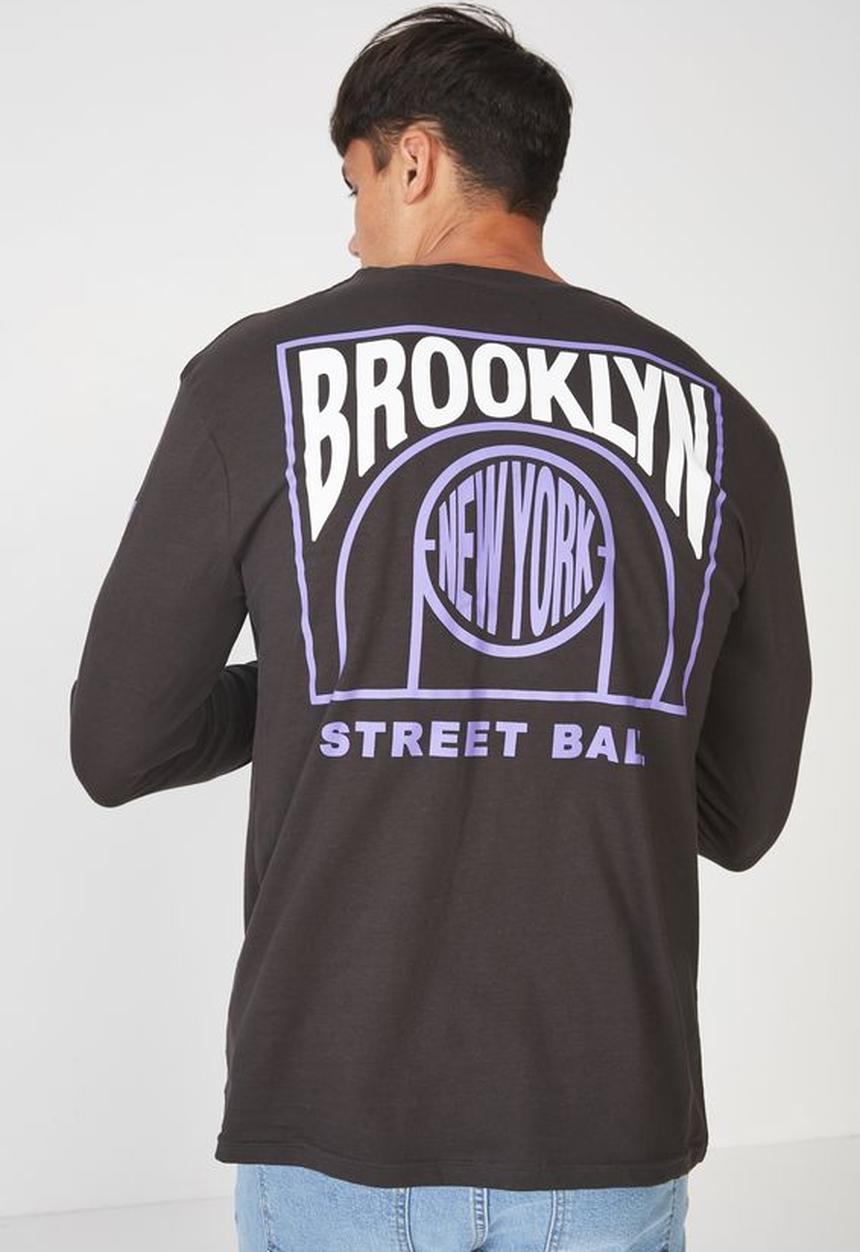 Cotton On - Street ball long sleeve tbar tee - multi