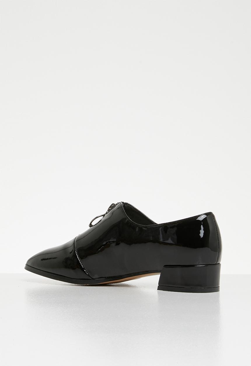 Footwork - Shaylah brogue - black