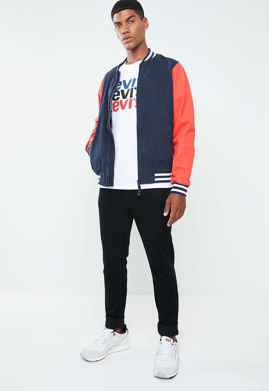 Levi’s® - Sportswear logo graphic SSNL tee - white