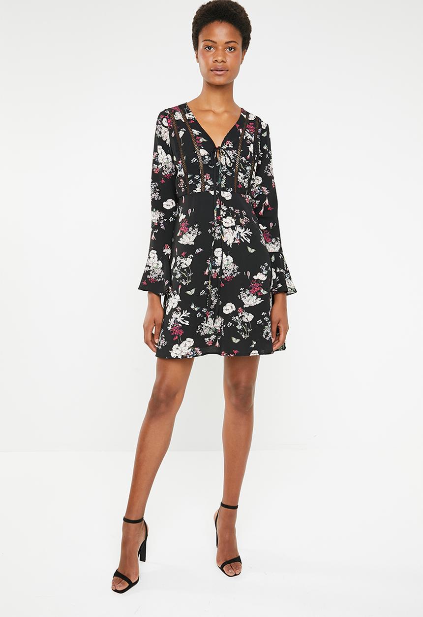 Brave Soul - Flare sleeve floral dress - black