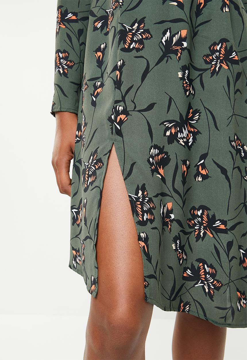 Brave Soul - Asymmetric floral dress with bell sleeves - green