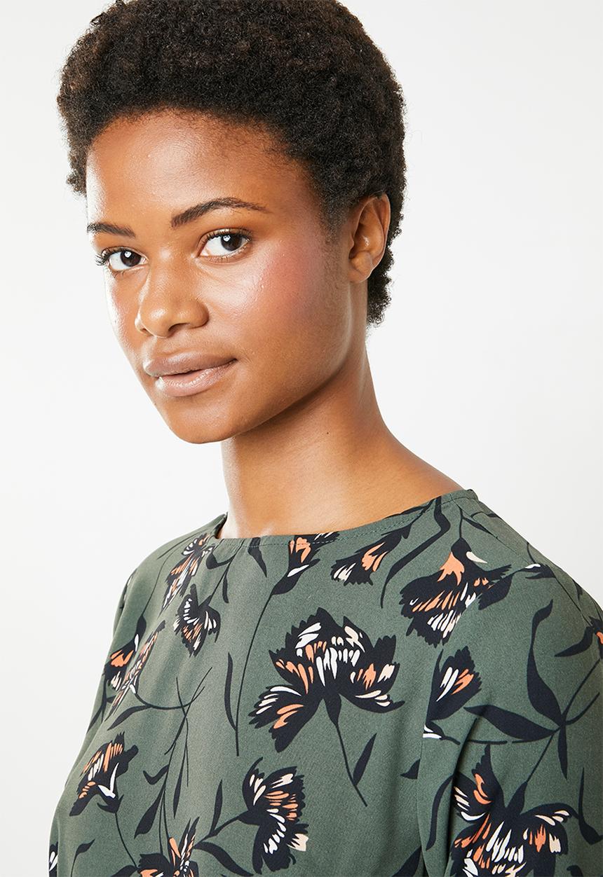 Brave Soul - Asymmetric floral dress with bell sleeves - green