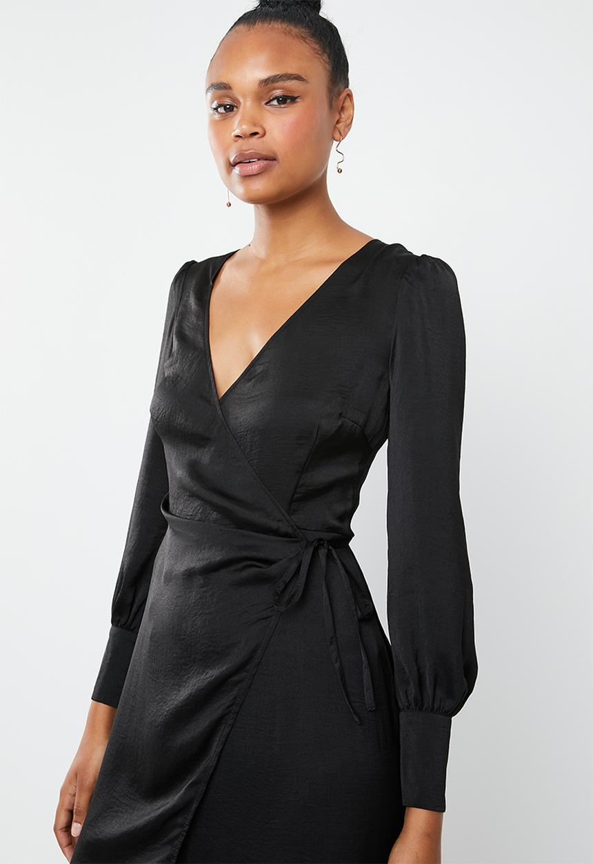 Missguided - Satin tie side maxi dress - black