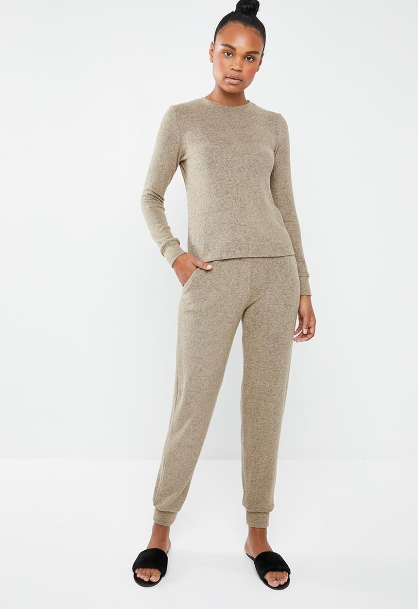 Superbalist - Soft feel sleep set - brown