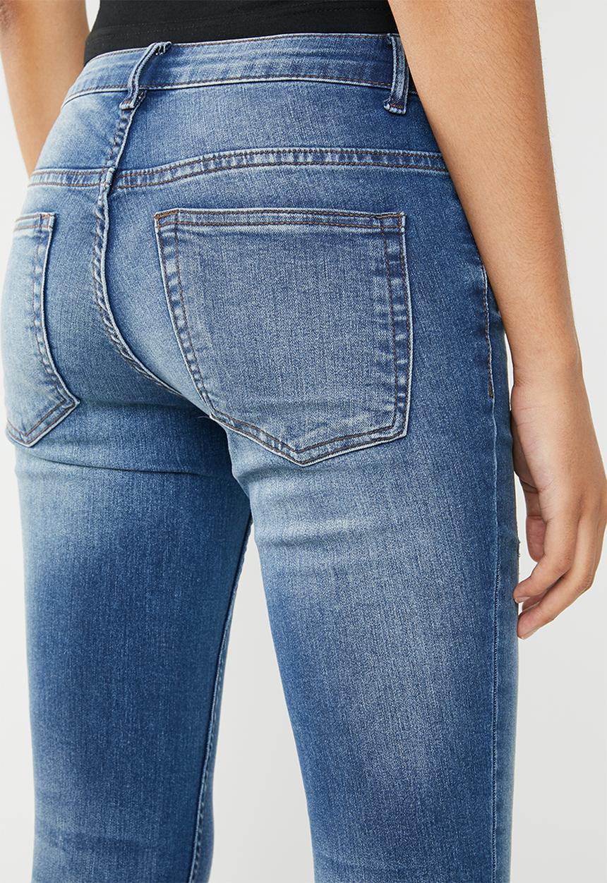 Jacqueline de Yong - Skinny low magic destroy ankle jeans - blue