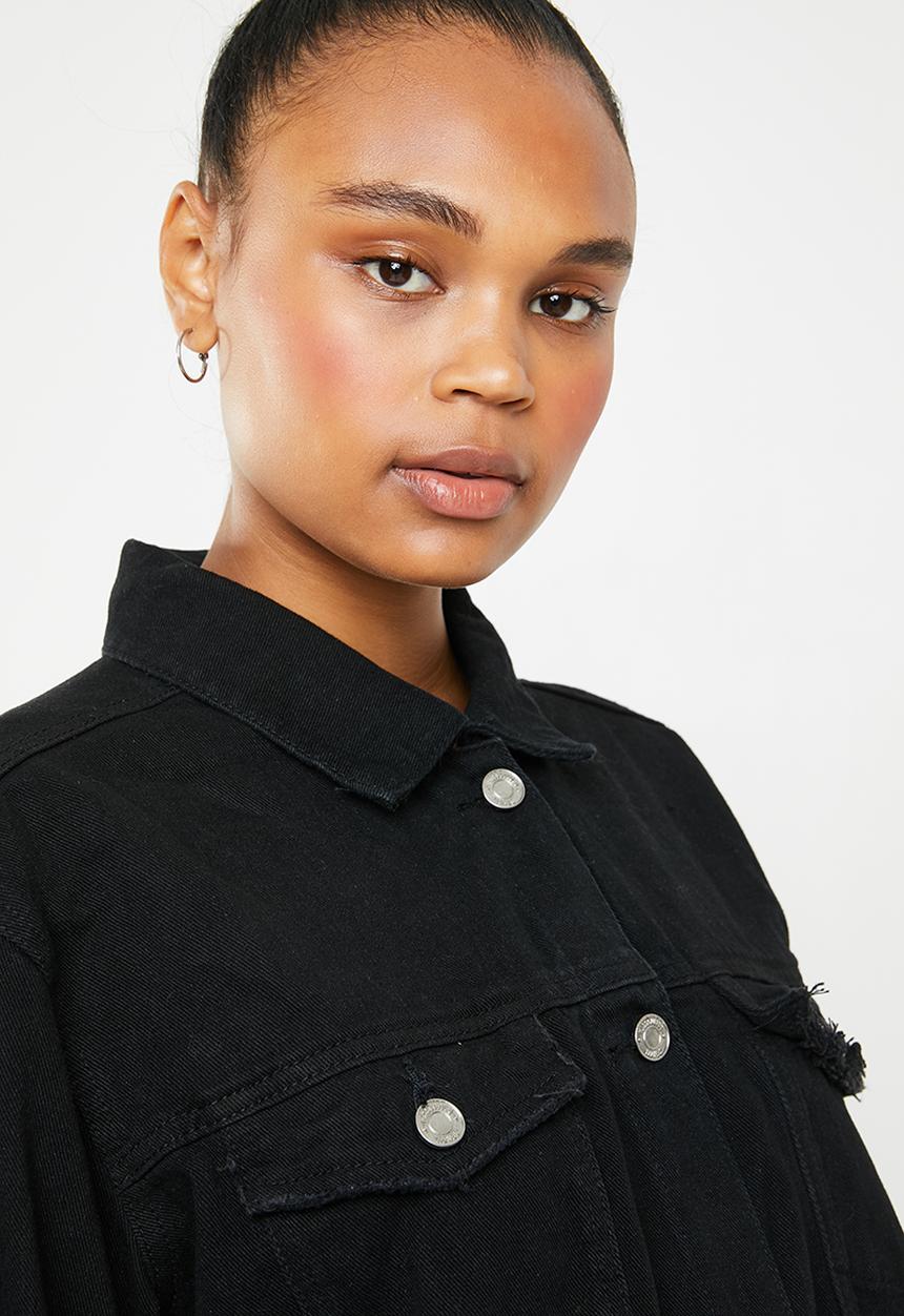 Missguided - Longline distressed denim jacket - black