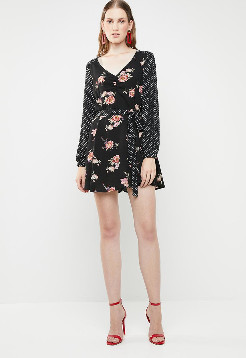 Brave Soul - Contrast print dress with tie waist - black
