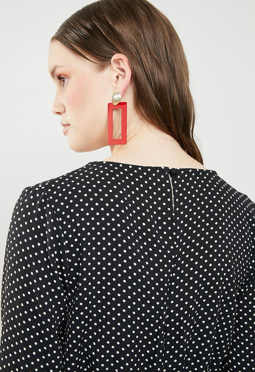 Brave Soul - Contrast print dress with tie waist - black