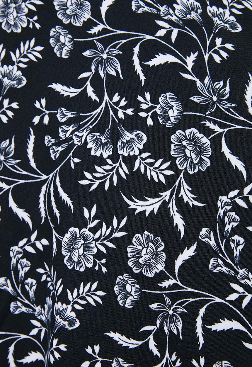 Brave Soul - Long sleeve paisley dress with tie neck - black & white