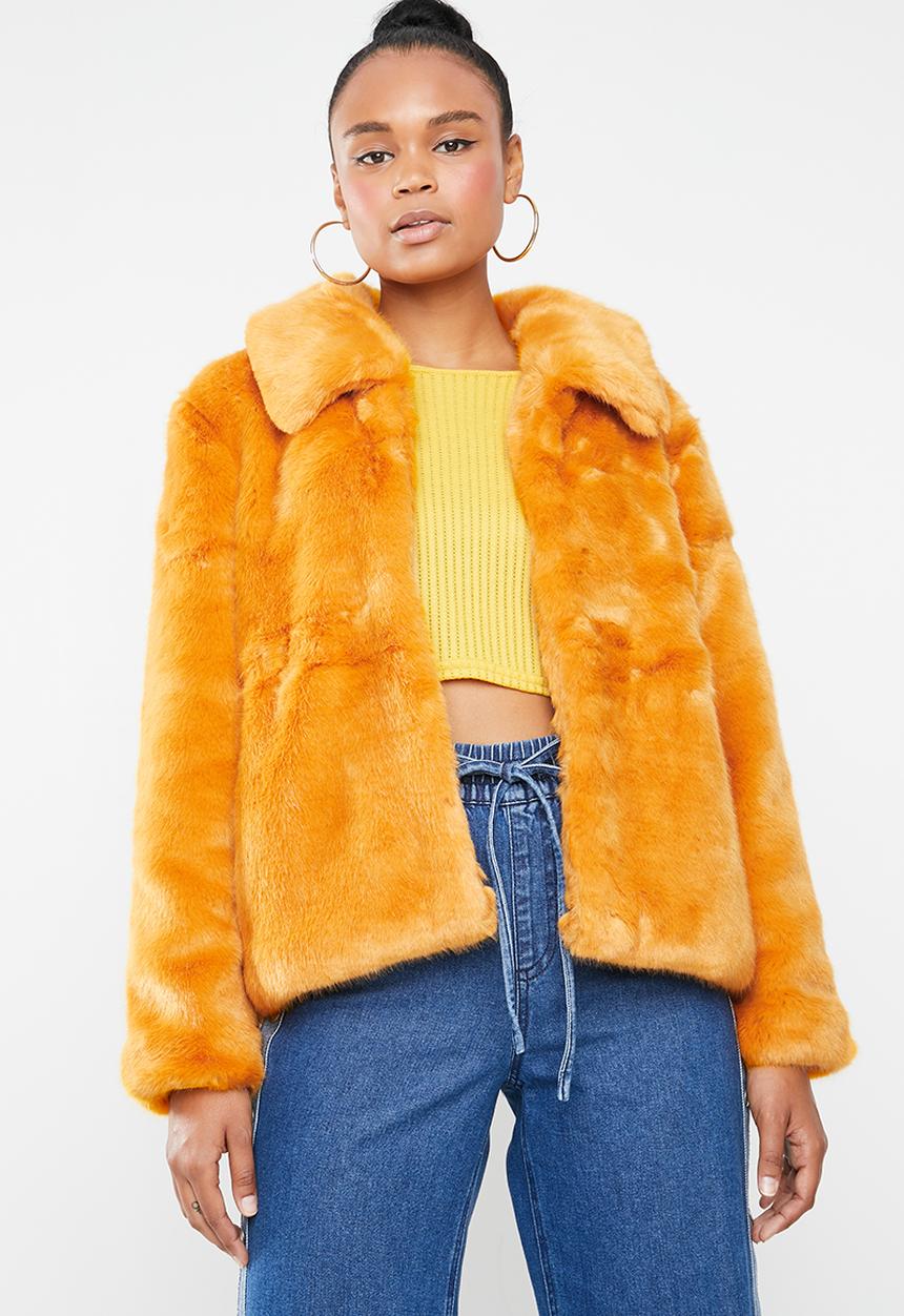 Missguided - Faux fur collar crop coat - yellow
