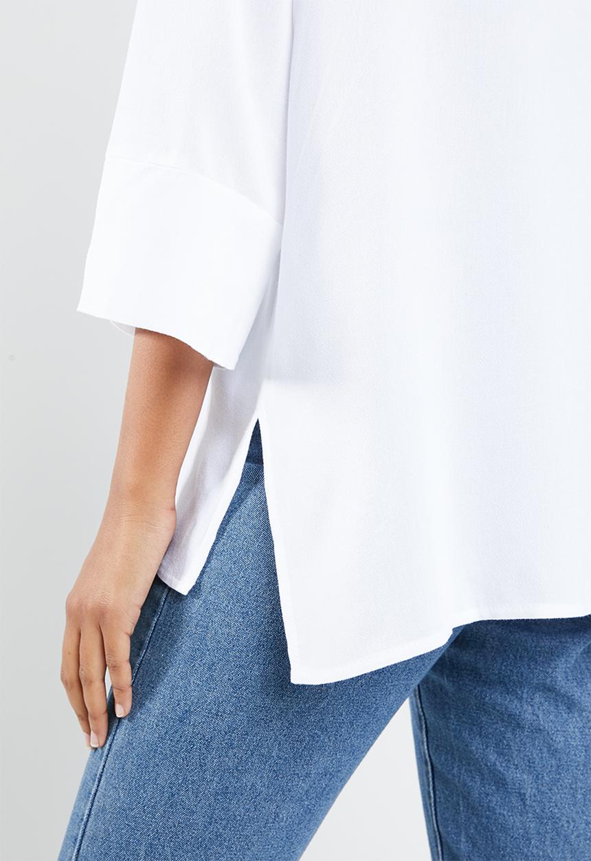Superbalist - V-neck button front blouse - white