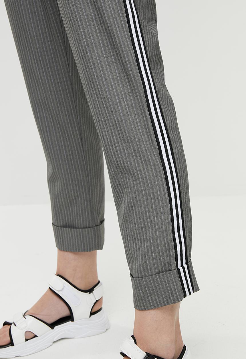 STYLE REPUBLIC - Racing stripe trouser - grey