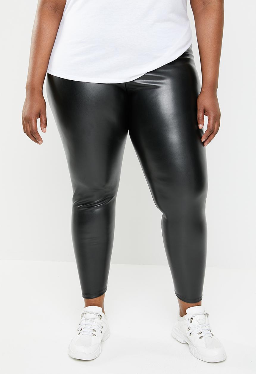 STYLE REPUBLIC PLUS - Wet look leggings - black