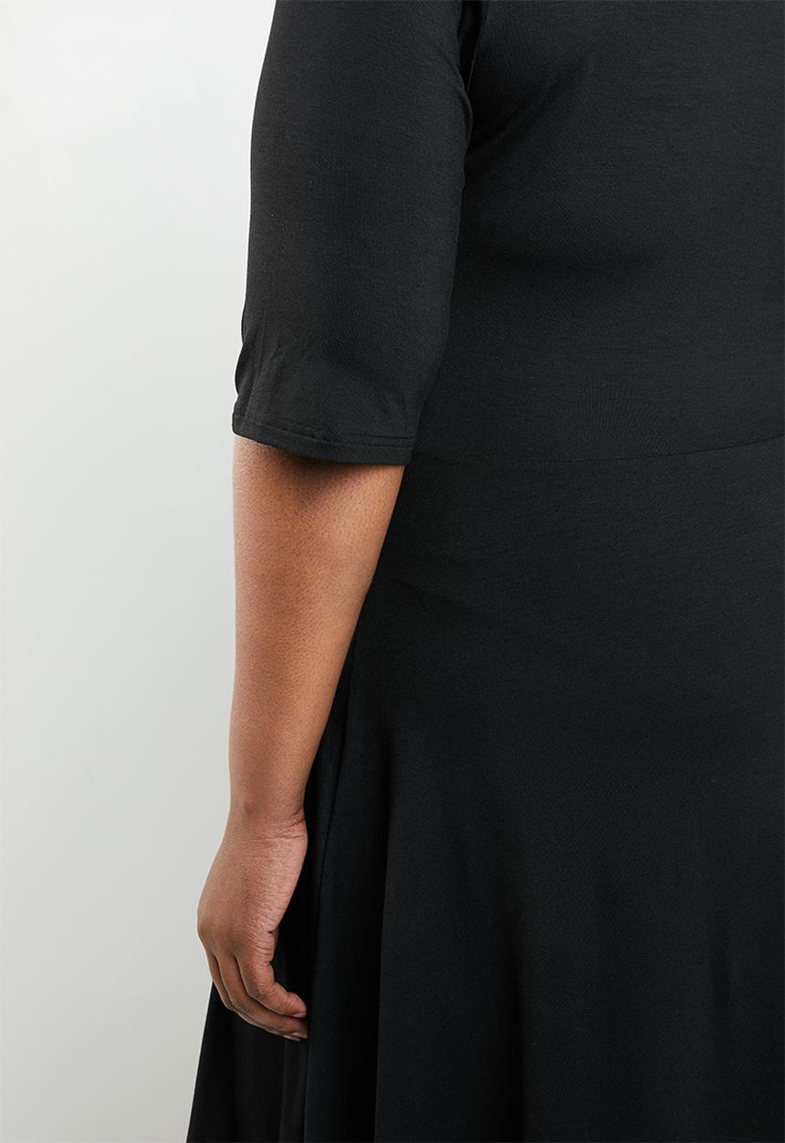 STYLE REPUBLIC PLUS - Turtle neck fit and flare dress - black