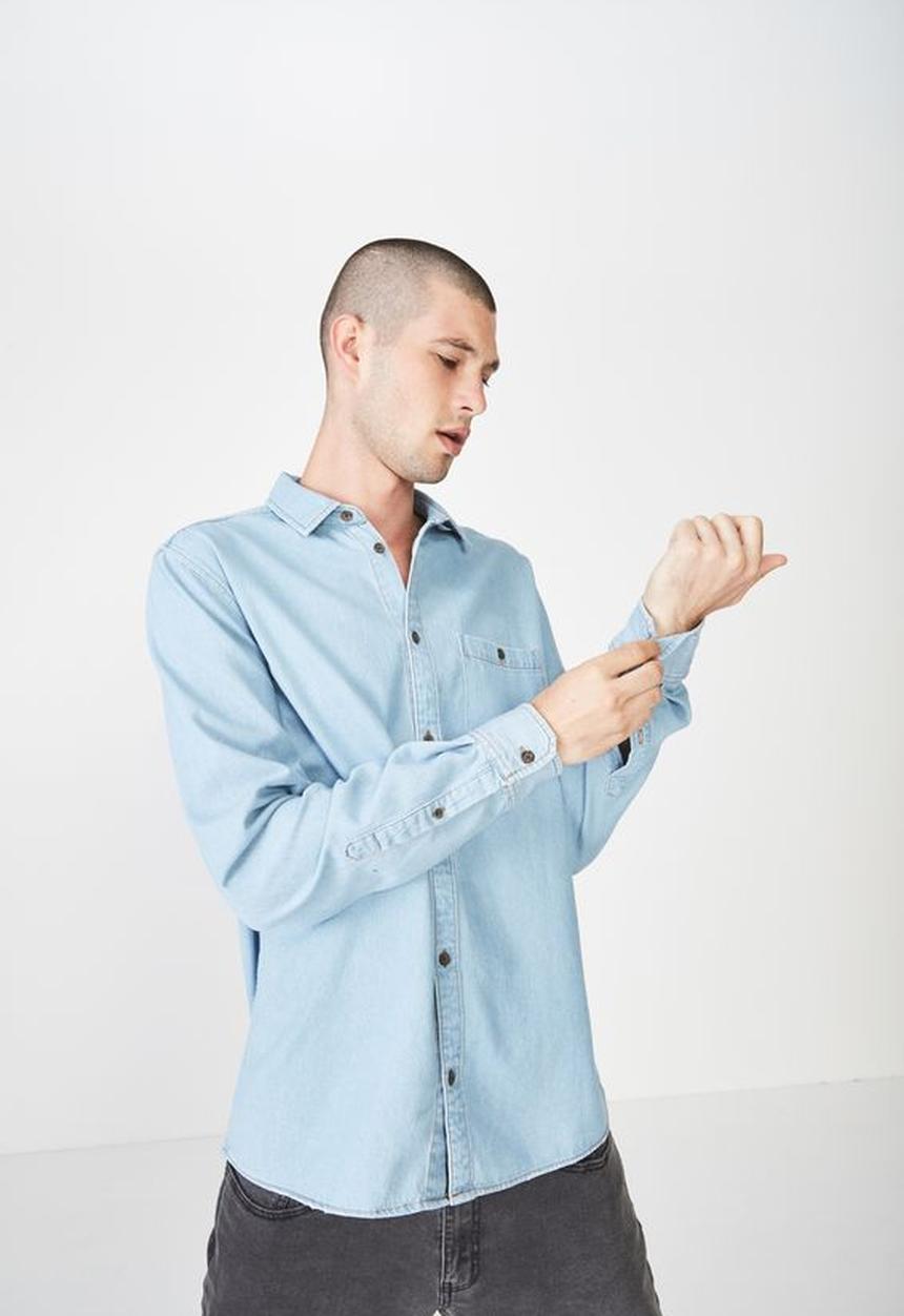 Cotton On - Distressed long sleeve denim shirt - blue