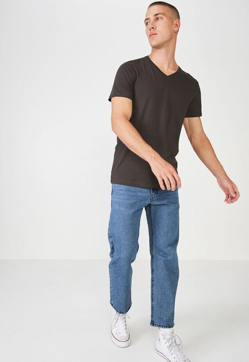 Cotton On - Essential vee neck - black