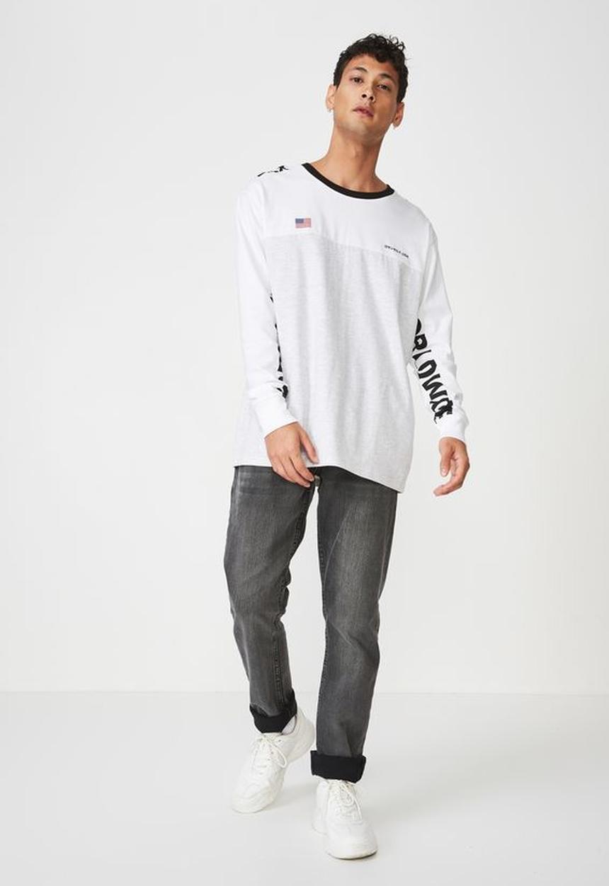 Cotton On - Vision worldwide tbar long sleeve tee - multi