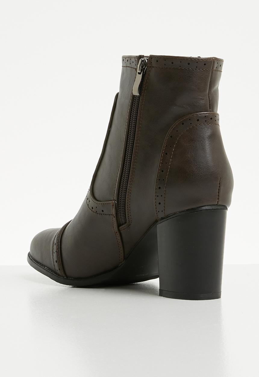 Jada - Slip on ankle boot - brown