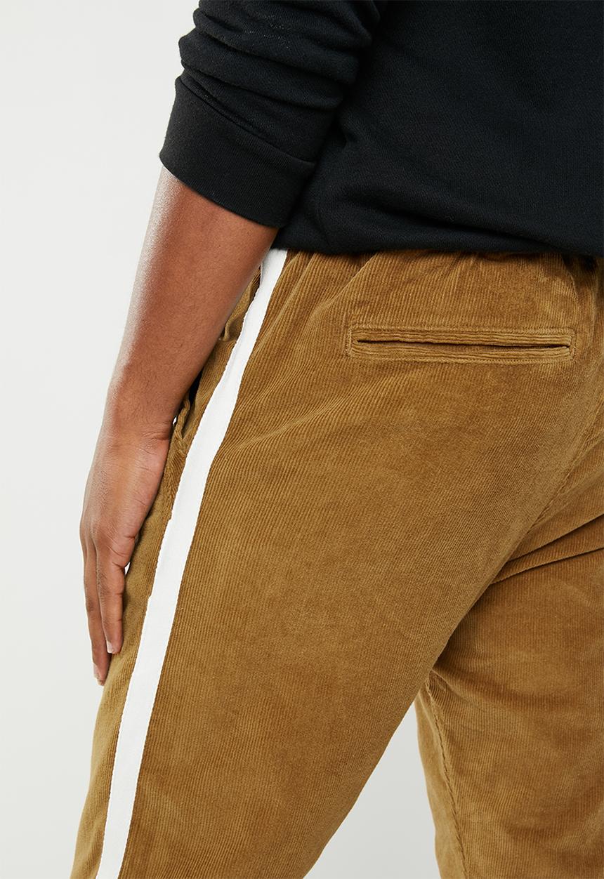 Jack & Jones - Vega lane corduroy pants - brown