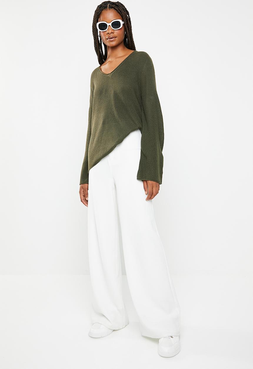 Brave Soul - Flared sleeve V-neck jersey - green