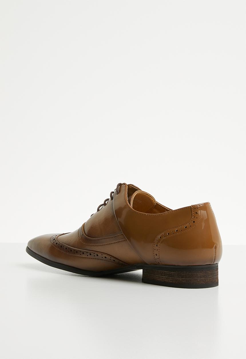 MAZERATA - Magio 49 patent brogue - tan