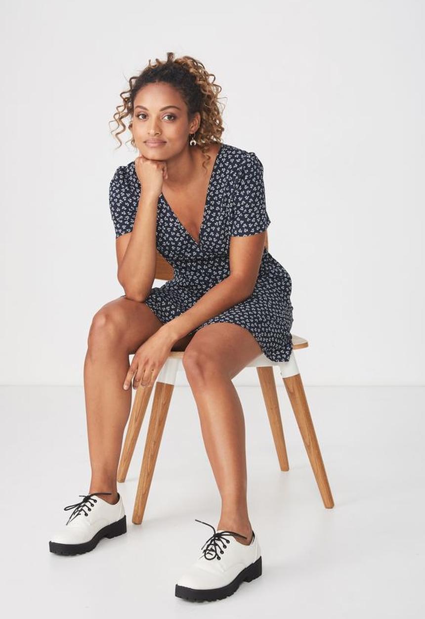 Cotton On - Woven dotti deep v dress - navy & white