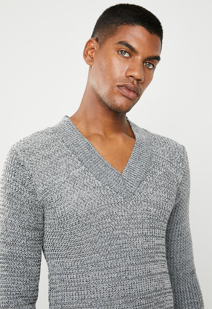 Superbalist - Chunky textured deep V-neck knit - grey