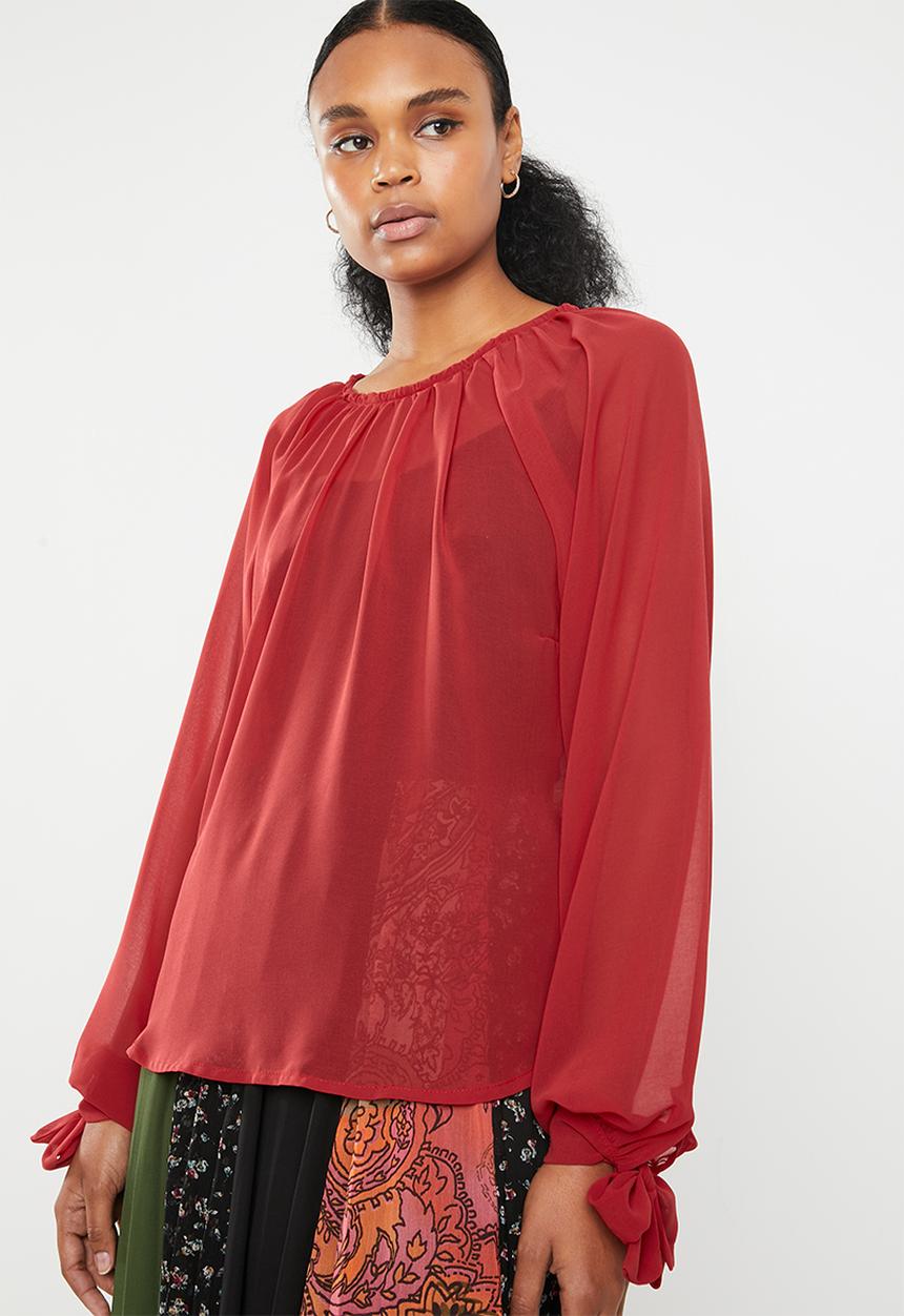 Superbalist - Gauged raglan sleeve blouse - red