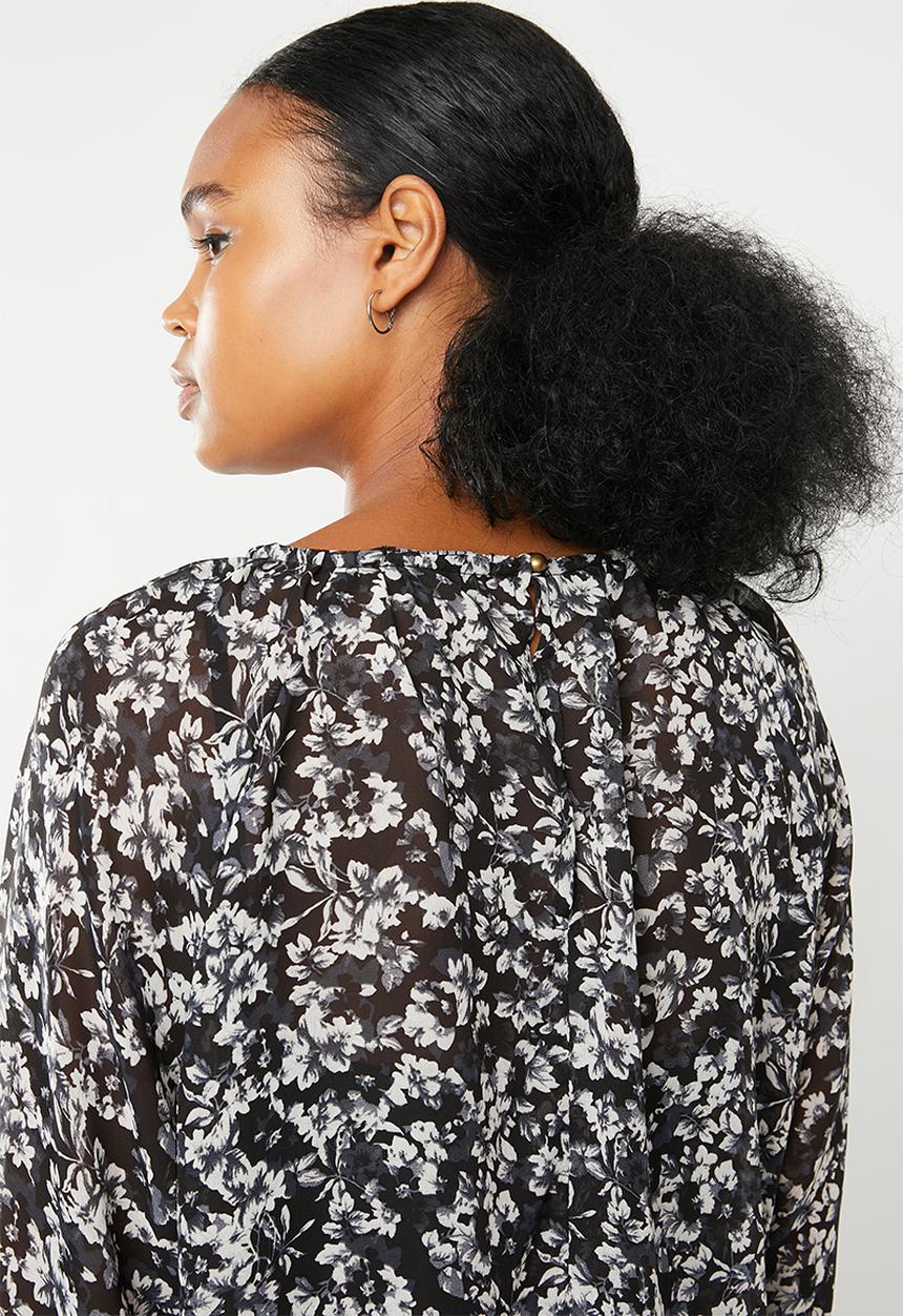 Superbalist - Gauged raglan sleeve blouse - multi