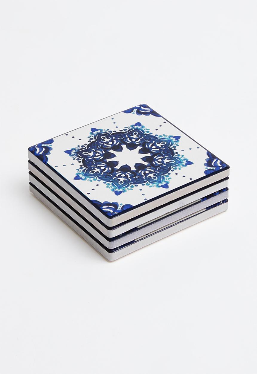 Kitchen Craft - Ceramic cork back coasters set of 4 - blue motif