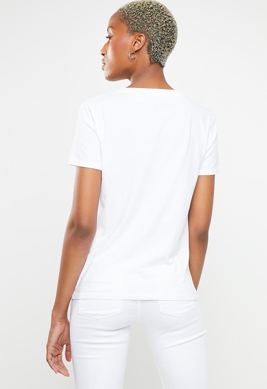 Levi’s® - The perfect sportswear logo - white