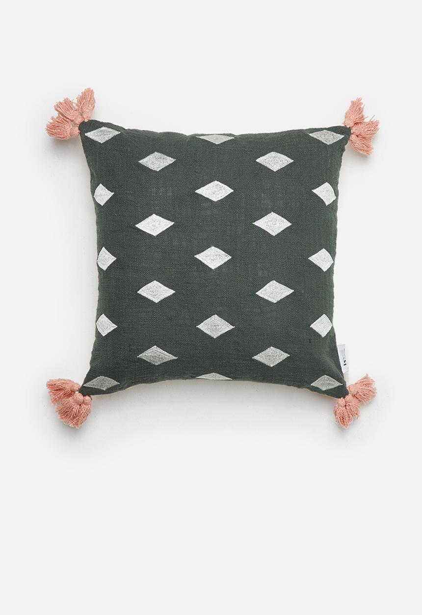 Sixth Floor - Almaz cushion cover - grey/pink
