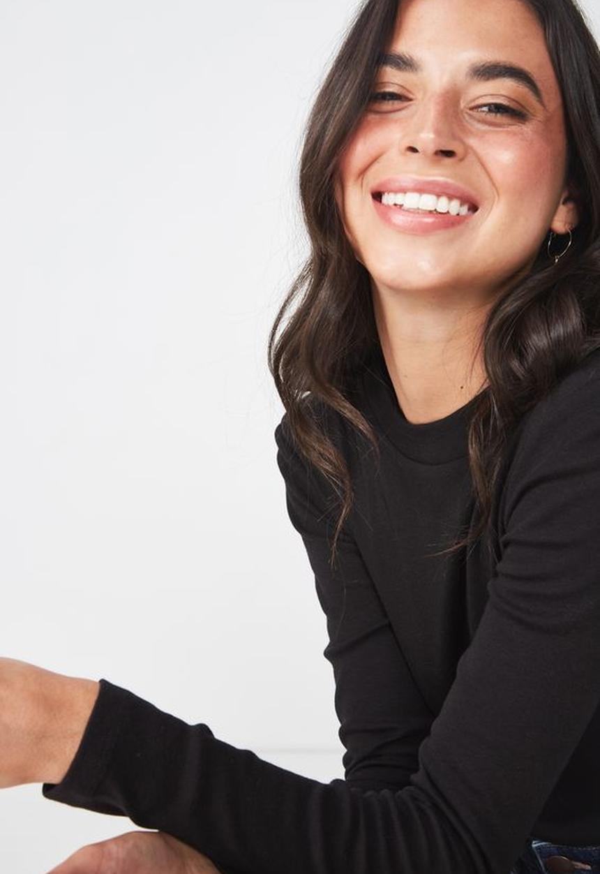 Cotton On - Mock neck chop long sleeve tee - black