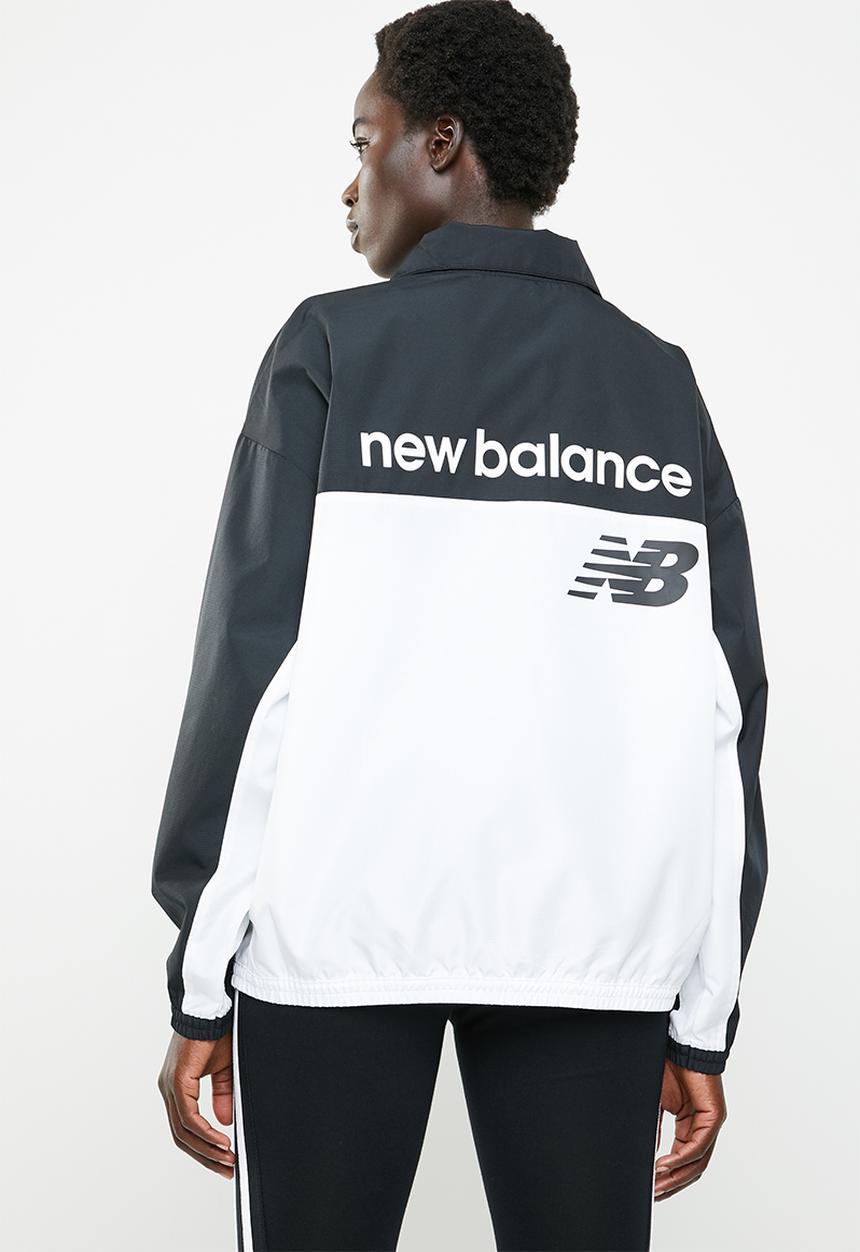 New Balance  - Athletics windbreaker pullover - black & white